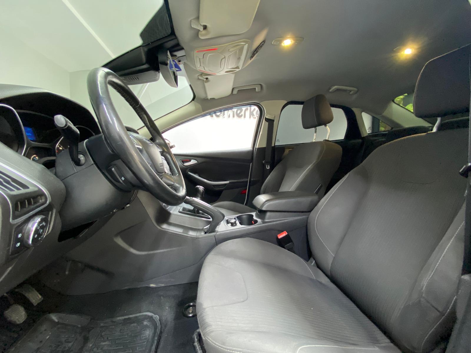 FORD FOCUS 16